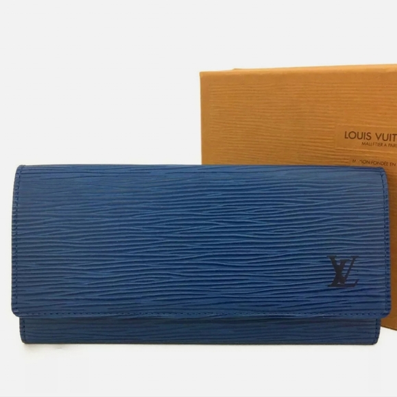 LOUIS VUITTON EPI LEATHER PORTE YON CARTES CREDIT BIFOLD LONG WALLETQ0890 (NWOT) - Picture 2 of 10